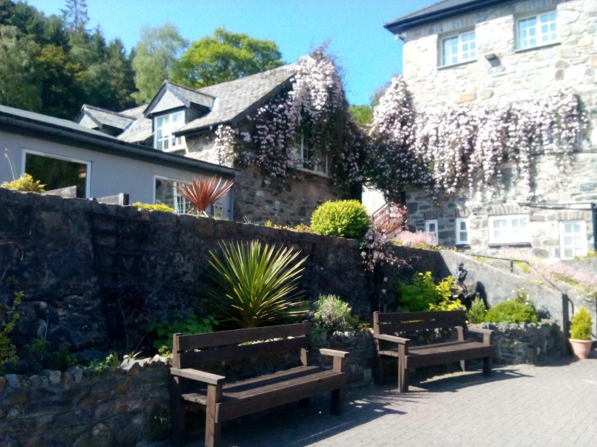 The Swallow Falls Inn - The Inn Collection Group Betws-y-Coed Εξωτερικό φωτογραφία